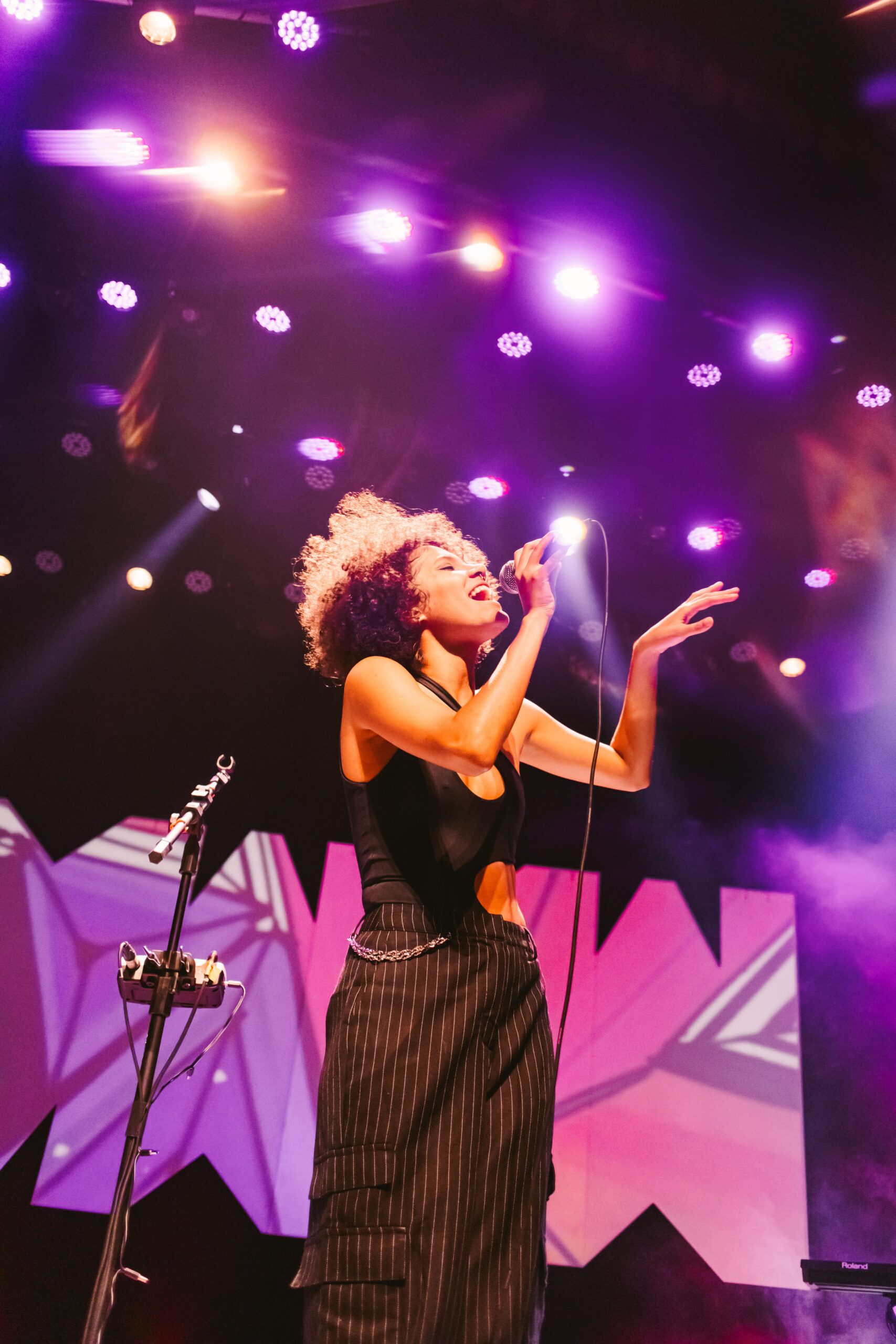 Entrevista Caju: “A música foi o local que encontrei para me expressar”