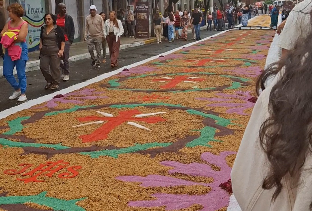 Corpus Christi de Castelo: Fé, Arte e Tradição