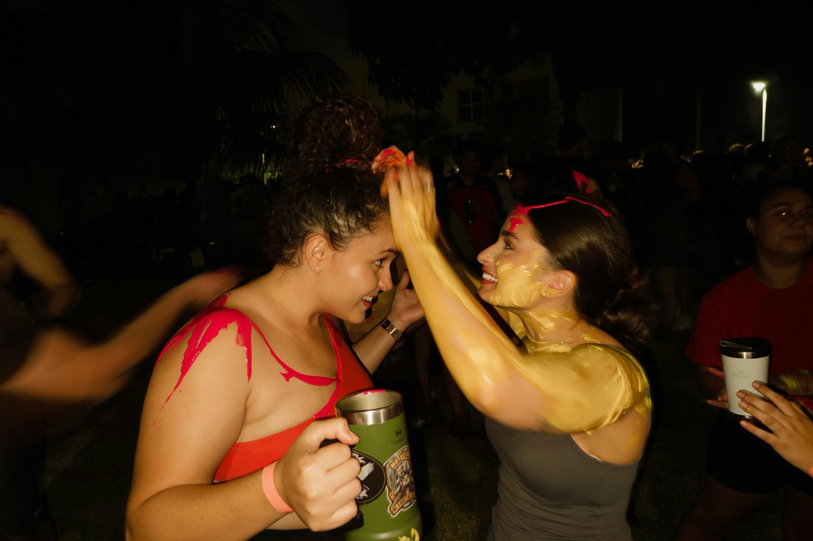 ENTRE A FESTA E A SEGURANÇA: O QUE ESTÁ EM JOGO NA UFES